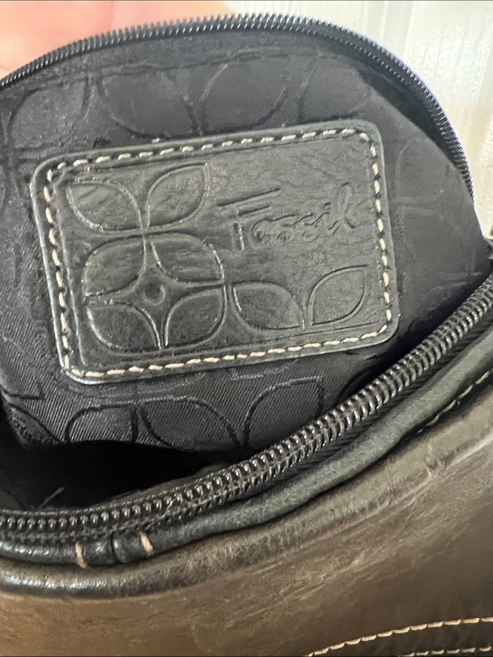 Fossil Black Leather Crossbody Bag - Picture 11 of 12